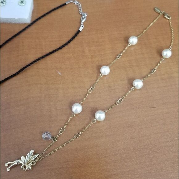 Gold Tinkerbell necklace - Picture 4 of 8
